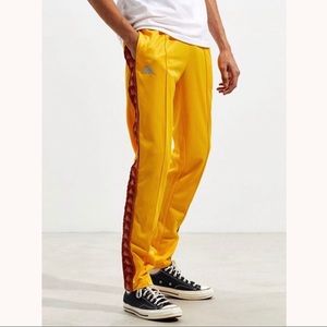 Kappa 222 Banda Maszarv Yellow Track Pants